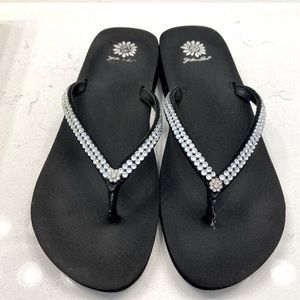 SPARKLE AND SHINE YELLOW BOX FLIP FLOPS.